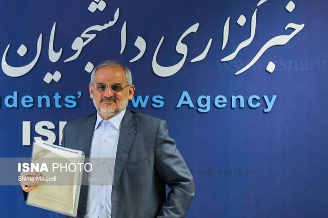 چگونگی انتقاد کردن را باید به دانش آموزان بیاموزیم چگونگی انتقاد کردن را باید به دانش آموزان بیاموزیم