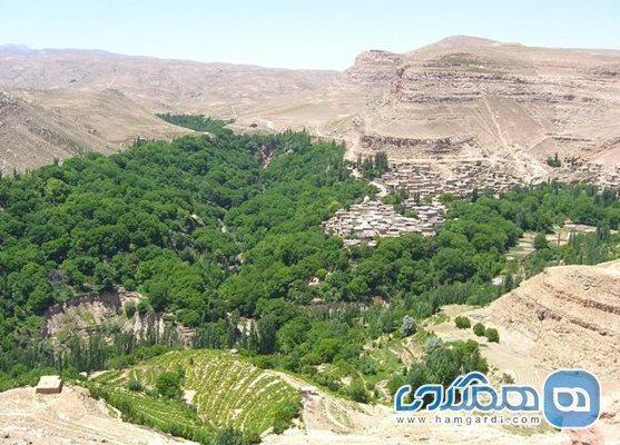 روستای اسطرخی یکی از روستاهای زیبای خراسان شمالی به شمار می رود